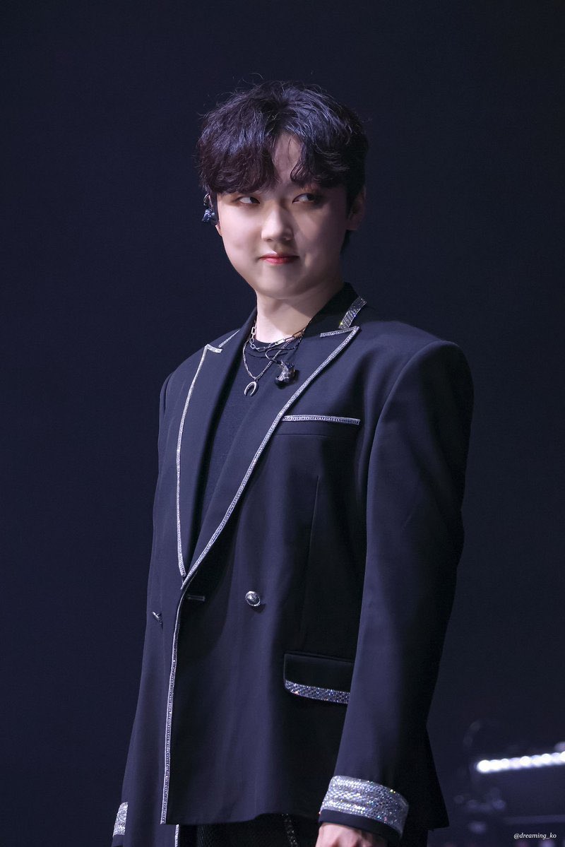 necxarous's tweet photo. 흑바리흑발 흑발어 흑발스딱스 흑바르크흑발기우가 흑바리흑발어 흑발가티흑발이온앤온을 낉여오거라 

흑바리흑발 흑발어 흑발스딱스 흑바르크흑발기우가 흑바리흑발어 흑발가티흑발이온앤온을 낉여와주세요 제발요 https://t.co/tqL8NDuoMK