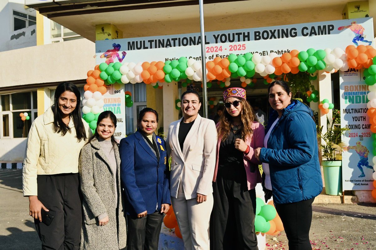 सभी देशवासियों को गणतंत्र दिवस की हार्दिक शुभकामनाएँ 🙏🏻 #RepublicDayIndia #RepublicDayParade2025 #Republic #gantantradiwas