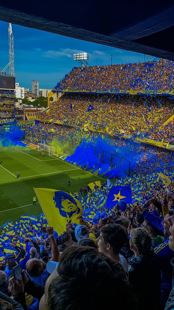 Volve10Riquelme's tweet photo. No puedo, hoy juega Boca https://t.co/gtLiehcJdF