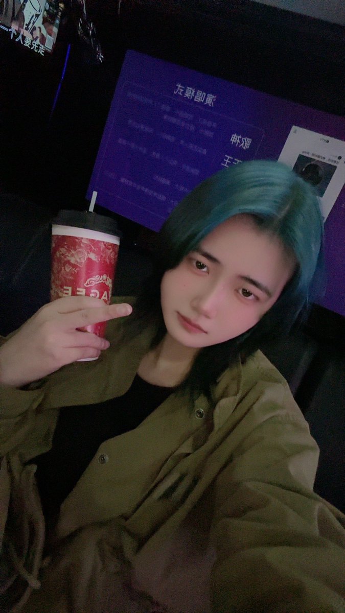 以防你不知道我有多帅✋(❍ω❍)