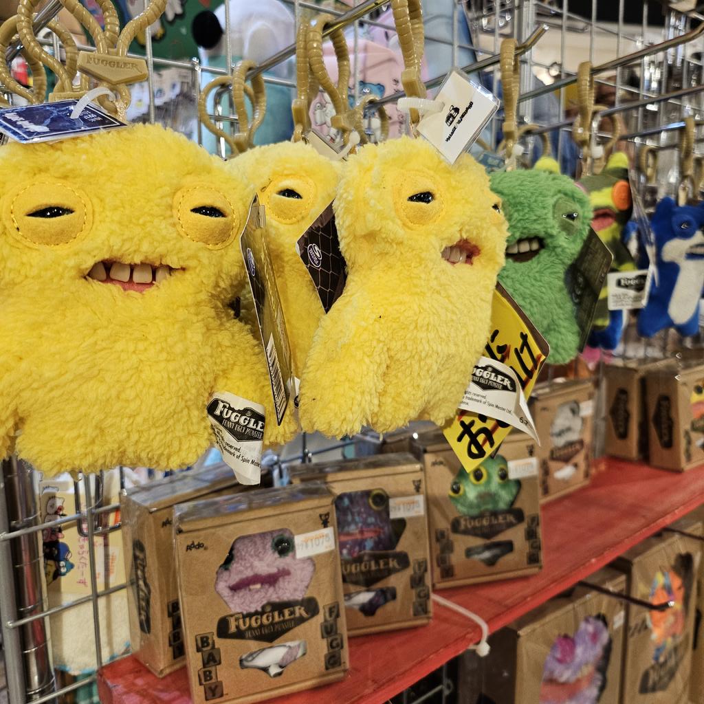 modidoll_jp's tweet photo. 日本に来ております。
ヴィレバンかわいいものいっぱい👻 https://t.co/F1G6vtlr2r
