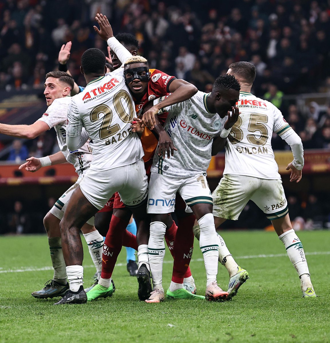 nocontextfooty's tweet photo. https://t.co/TA4H1dscYc