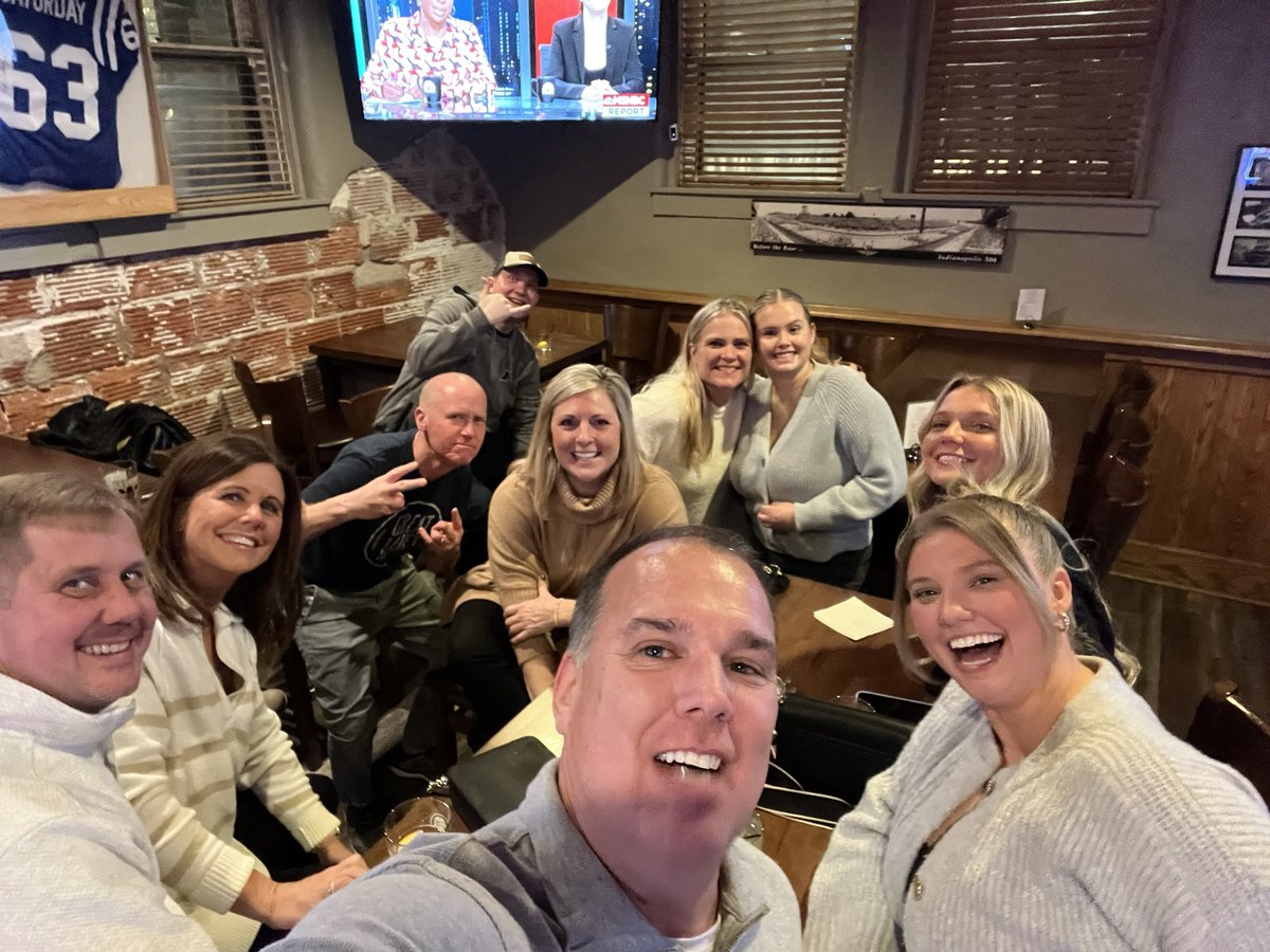 007Spider's tweet photo. Best Birthday Ever!  My girls surprised me coming home from KY and AZ.  Thank you @Mrs_Speidel  for making it happen!  #Family ❤️ https://t.co/bFE8qi0btC