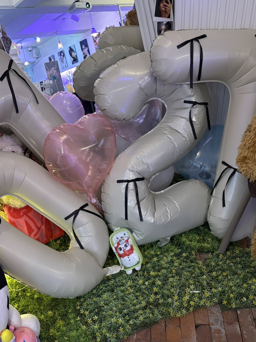 태영아 생일축하해➰
정모도 축하하렴 야호╰(*´︶`*)╯♡

#크래비티 #태영 #multipliciTY_of_That_boY