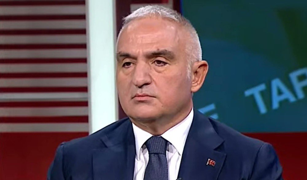 Bolu'daki otelin sahibi Halit Ergül'ün ifadesi:   

"En son denetim Kültür ve Turizm Bakanlığı tarafından 15 Aralık'ta yapıldı. Yangınla ilgili herhangi bir eksiklik tespit edilmedi."

Otel’in sahibi ile Turizm Bakanımız iş ortağı. 

Bakan Beyin acentesi ETS Tur bu otelin