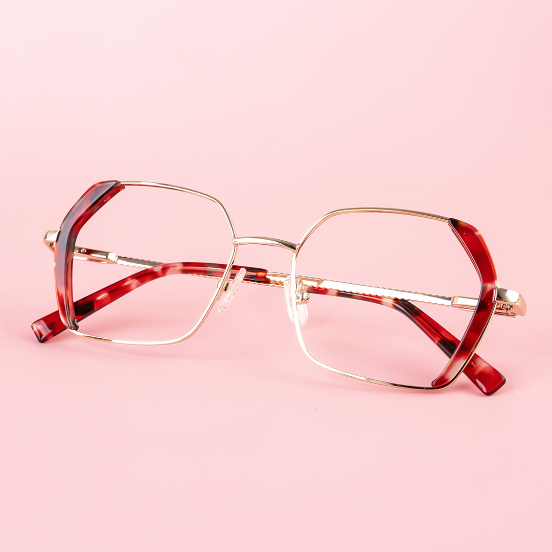 abbeglasses's tweet image. New Retro Glasses with a bold and stylish large frame,  These glasses are customizable with prescription lenses and photochromic options, offering both fashion and functionality for your daily wear.

#retroeyewear #bluelightprotection #metalframework #customglasses #abbeglasses
