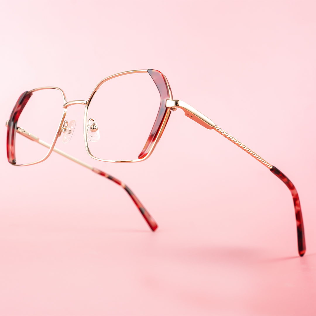 abbeglasses's tweet image. New Retro Glasses with a bold and stylish large frame,  These glasses are customizable with prescription lenses and photochromic options, offering both fashion and functionality for your daily wear.

#retroeyewear #bluelightprotection #metalframework #customglasses #abbeglasses