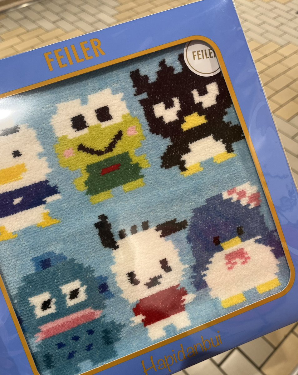 Ruby05746441's tweet photo. ハンカチばっかりいらないんだけど、抗えない可愛さである(購入)
#feiler_jp https://t.co/Rs3R7d5cSH