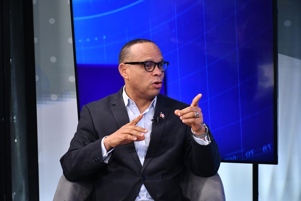 Hoy estuvo con nosotros el periodista <a href="/alfredodelacruz/">Alfredo de la Cruz C</a> 

<a href="/jenkinorozco/">Jenkin Alberto Orozco</a> 
<a href="/LorenaHerasme/">Lorena Herasme Ramos</a> 
<a href="/EdwardHidalgo/">Edward Hidalgo Pérez</a> 

Este y más contenidos en nuestro canal de YouTube Contacto 360

#Contacto360RD #ProgramaTV #RepublicaDominicana #televisióndominicana