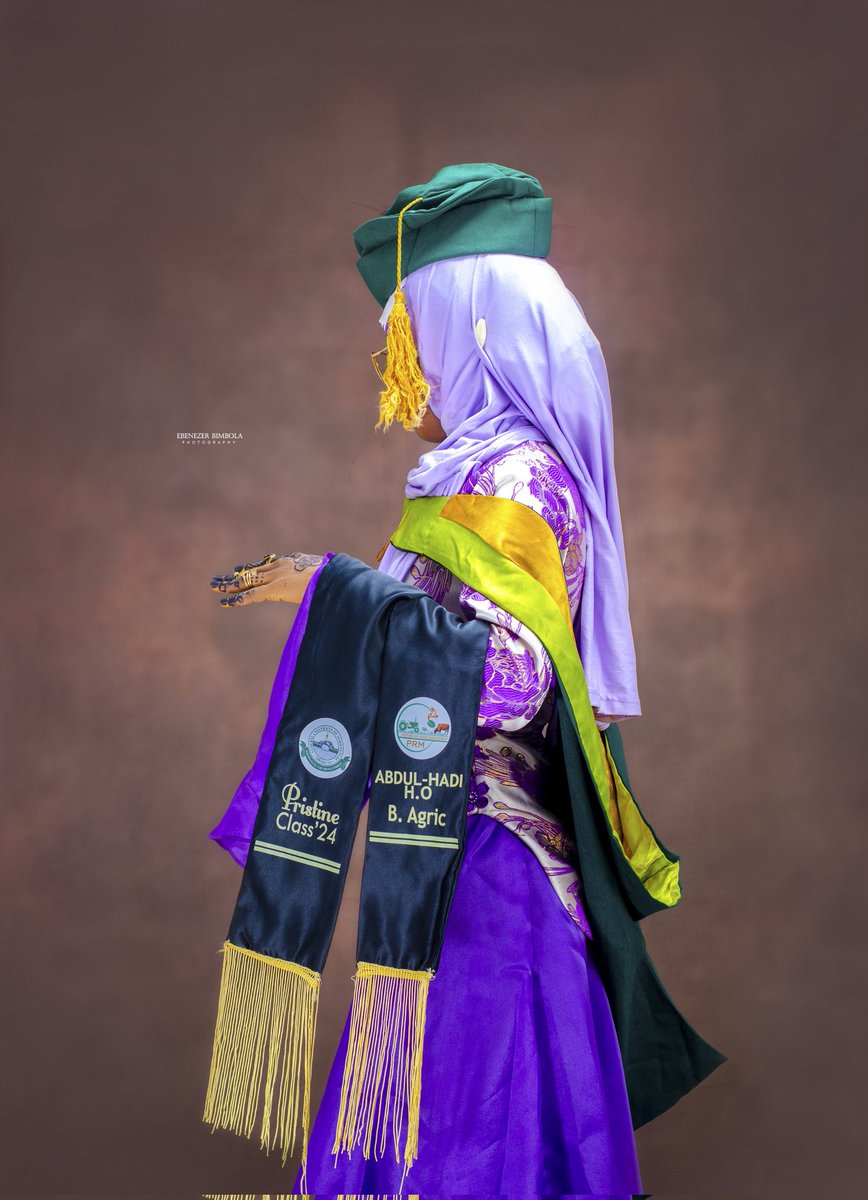 Harleemss's tweet photo. BSc (Hons) Agriculture.
Been there, done that. AlhamduliLlaah!

BEST Female Graduating Student – Pasture and Range Management Department.
2nd BEST Graduating Student – Pasture and Range Management Department.

#funaab32ndconvocation #FunaabConvocation #funaab https://t.co/WZu0WoFnbE