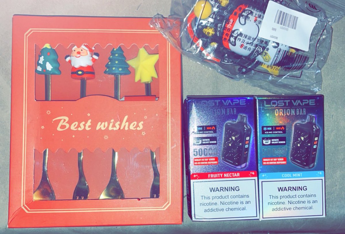 ITSOKTODIEtv's tweet photo. Also got some #Mailcalls from the homie @vape_lost & @stnrcreations thank y’all so much gonna cook up stuff later this month 💚✅‼️🍀🥺💯 https://t.co/hTerwrZn5i