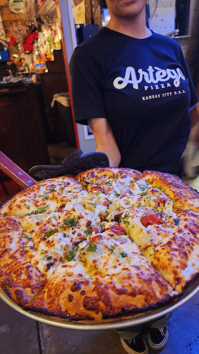 artegopizza's tweet image. Saturday night Pre Game!
#kc #kcmo #kclocal #kansascity #chiefs #ChiefsKingdom