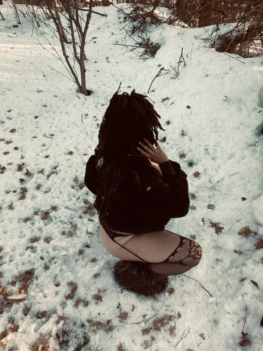 ms_Tbaybee's tweet photo. BABY ITS COLD OUTSIDE ❄️🌨️❄️
.
.
.
.
.
.
. 
🩵💙LINK IN BIO🩵💙

#x #contentcreator #milf #shein #ky #fashionnova #mixed #BBW #outdoors #BBWcreator #of #newcreator #xxx #dreadhead #yellowbone #fantasy https://t.co/wqXiLEuA86