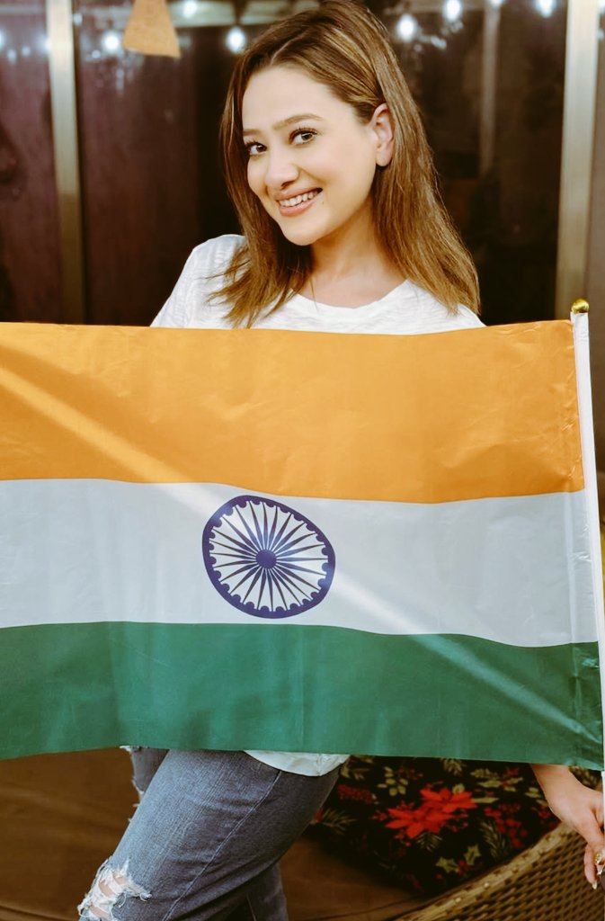 Happy Republic Day 🇮🇳
#गणतंत्र_दिवस_की_हार्दिक_शुभकामनाएं