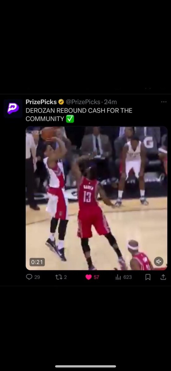 njsimchak's tweet photo. @PrizePicks 
This is absolutely ridiculous. Scam picks doing their entire community dirty by removing his rebound AND post about demar cashing his 4th rebound. 280k people tailing this play. Completely rigged and complete BS!! Lost my power play because of this https://t.co/RAiIMrRZzt