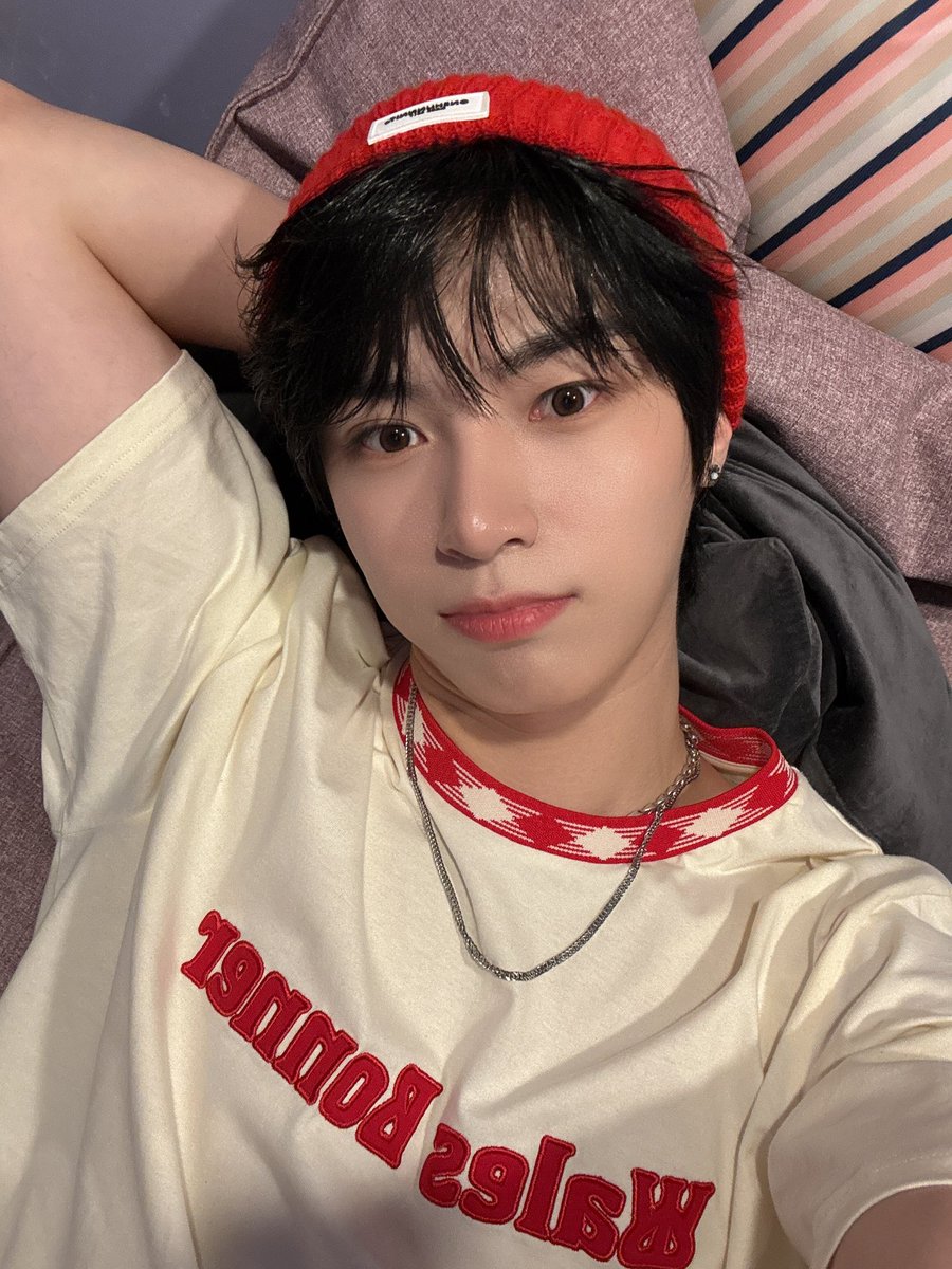 OmegaX_members's tweet photo. [#OX]

행복한 연휴 보내세요 ㅎㅎ

#OMEGA_X #오메가엑스
#한겸 #HANGYEOM https://t.co/j6uYDSsTb1
