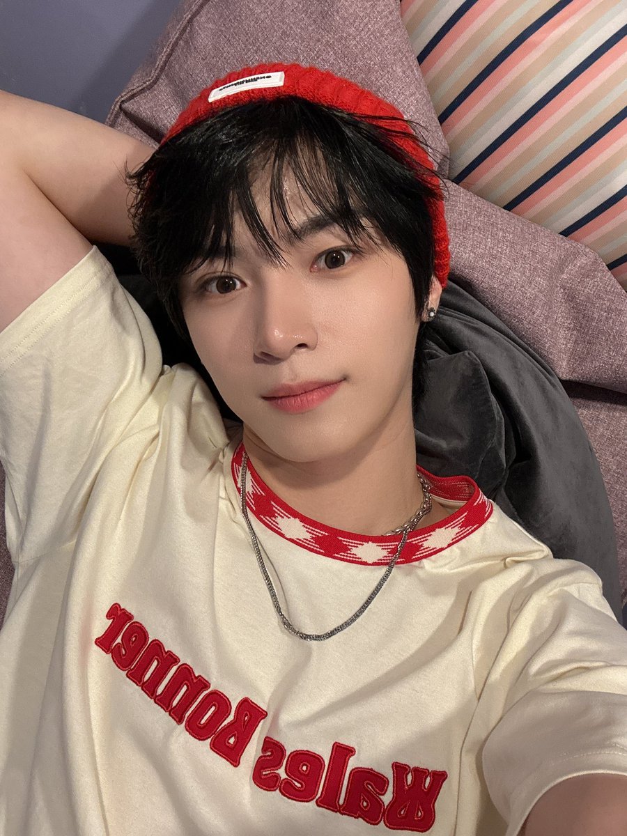 OmegaX_members's tweet photo. [#OX]

행복한 연휴 보내세요 ㅎㅎ

#OMEGA_X #오메가엑스
#한겸 #HANGYEOM https://t.co/j6uYDSsTb1