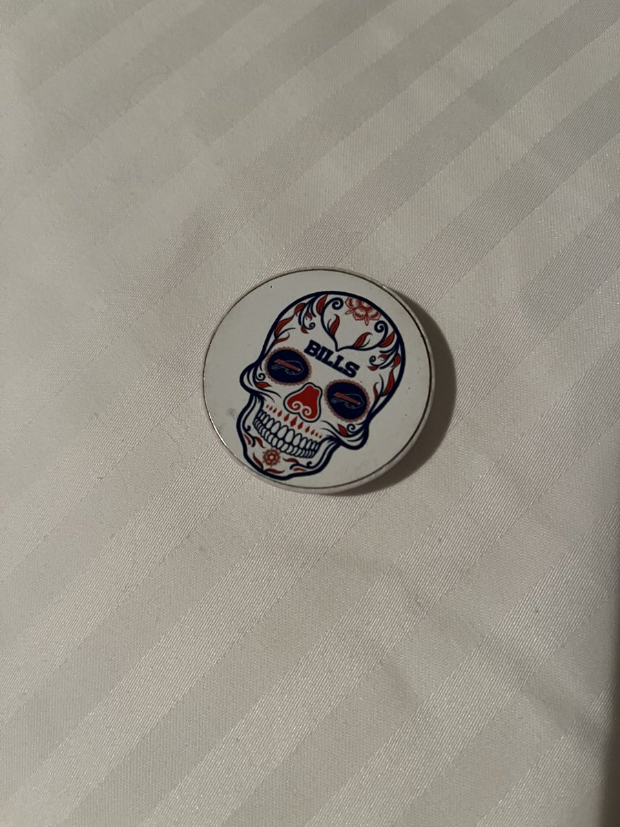 Does anyone know where I can find this exact pop socket? Mine broke.