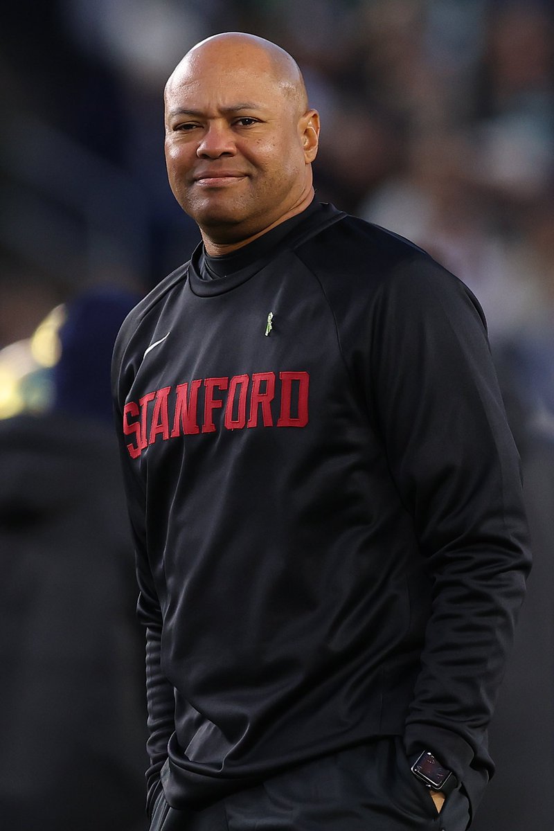 AdamSchefter's tweet photo. Bears interviewed former Stanford HC and Broncos Senior personnel executive David Shaw for their offensive coordinator job, per sources. https://t.co/1WXRsPgAWt
