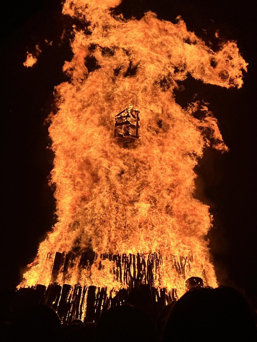 RustySuretteTV's tweet photo. 🔥 Bonfire is burning! 

📸: Musa Jarod https://t.co/GkoIG3MrP0