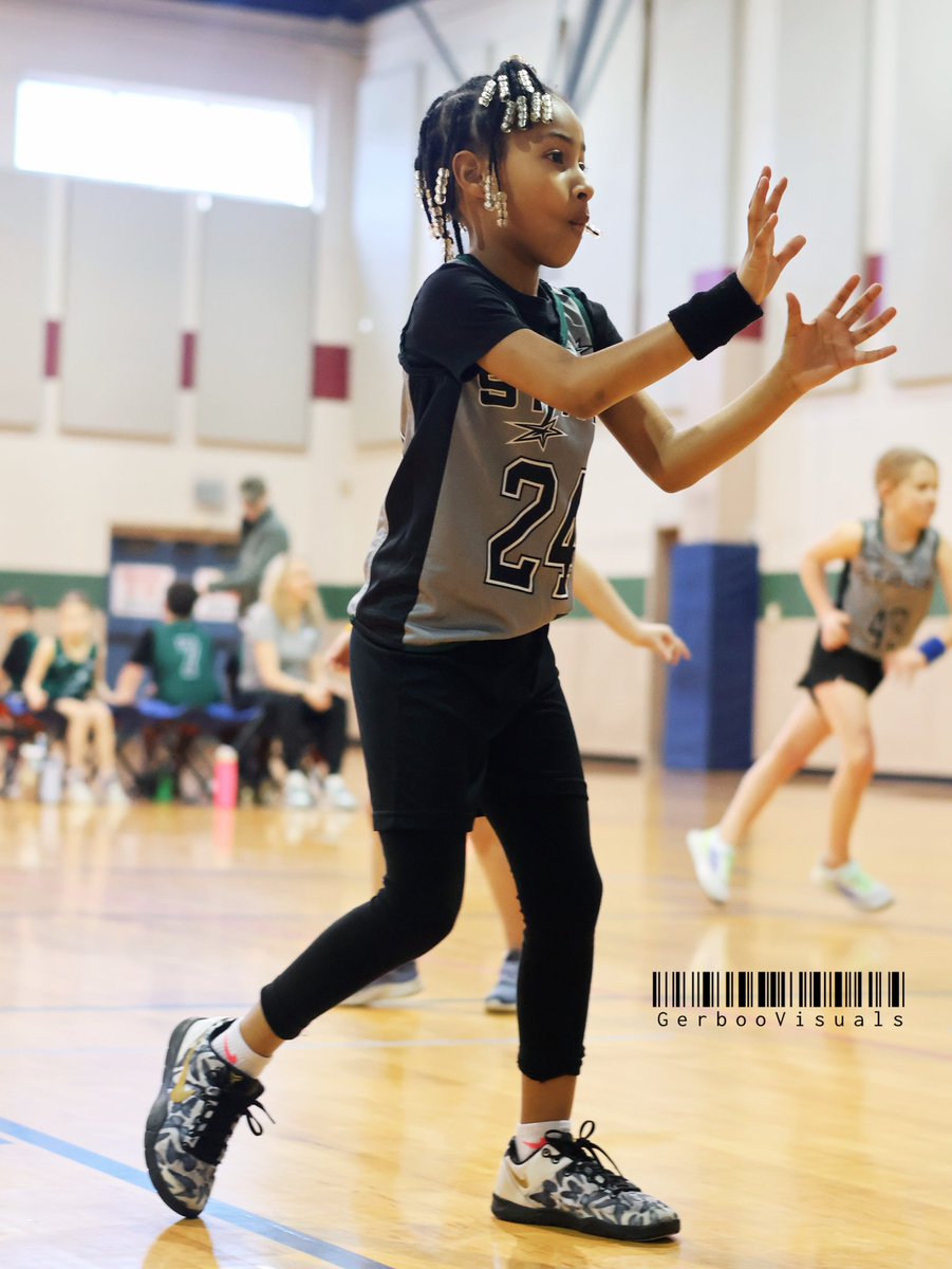 shondasmith21's tweet photo. First game of the season! She finished with 16 points. Remember the name… Skylyn Cooper.  #2ndgrade https://t.co/6o7M7OEerO