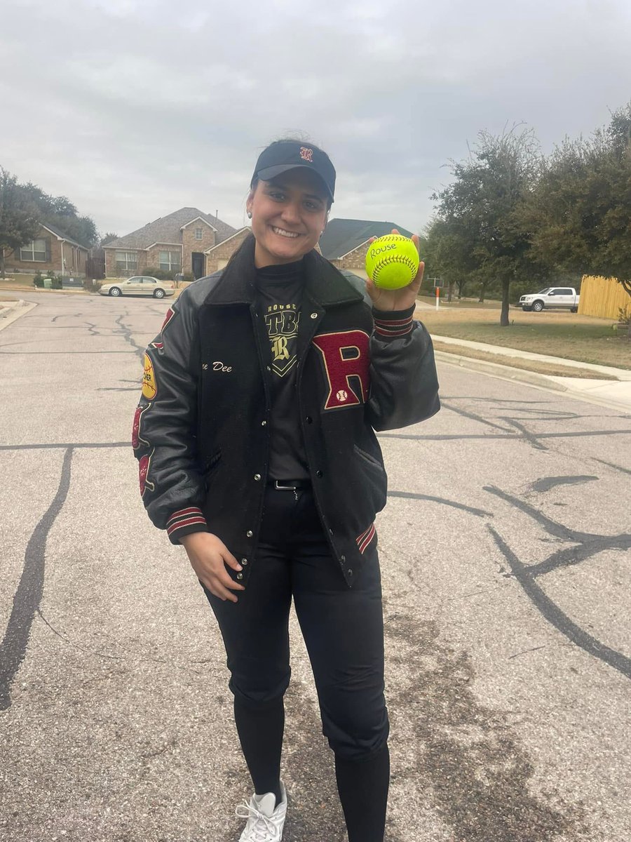 Rouse_Softball's tweet image. 3 big home runs today💪🏼💣 First of many! 
 #1RoUSe #Rousesoftball #Backpocket