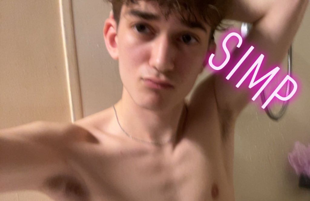 Nathan_TTIK's tweet photo. Repost if ur a SIMP. #gay https://t.co/YCRM54b1rb