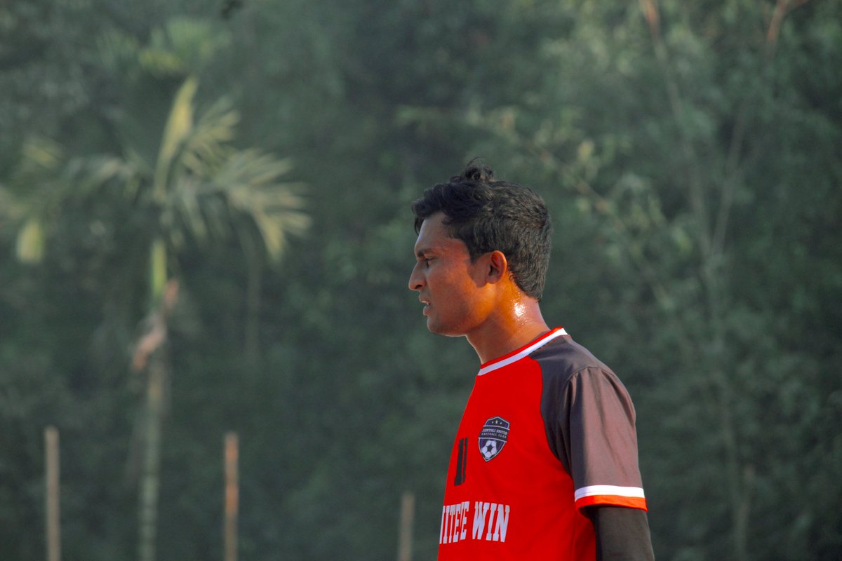 TechnicalShaker's tweet photo. Jamtoli Unity Football Club: We may be small, but we're mighty. Don't underestimate our determination to win. #footballplayer #footballskills #jamtoli #footballseason #Rohingya https://t.co/iId53o17S9