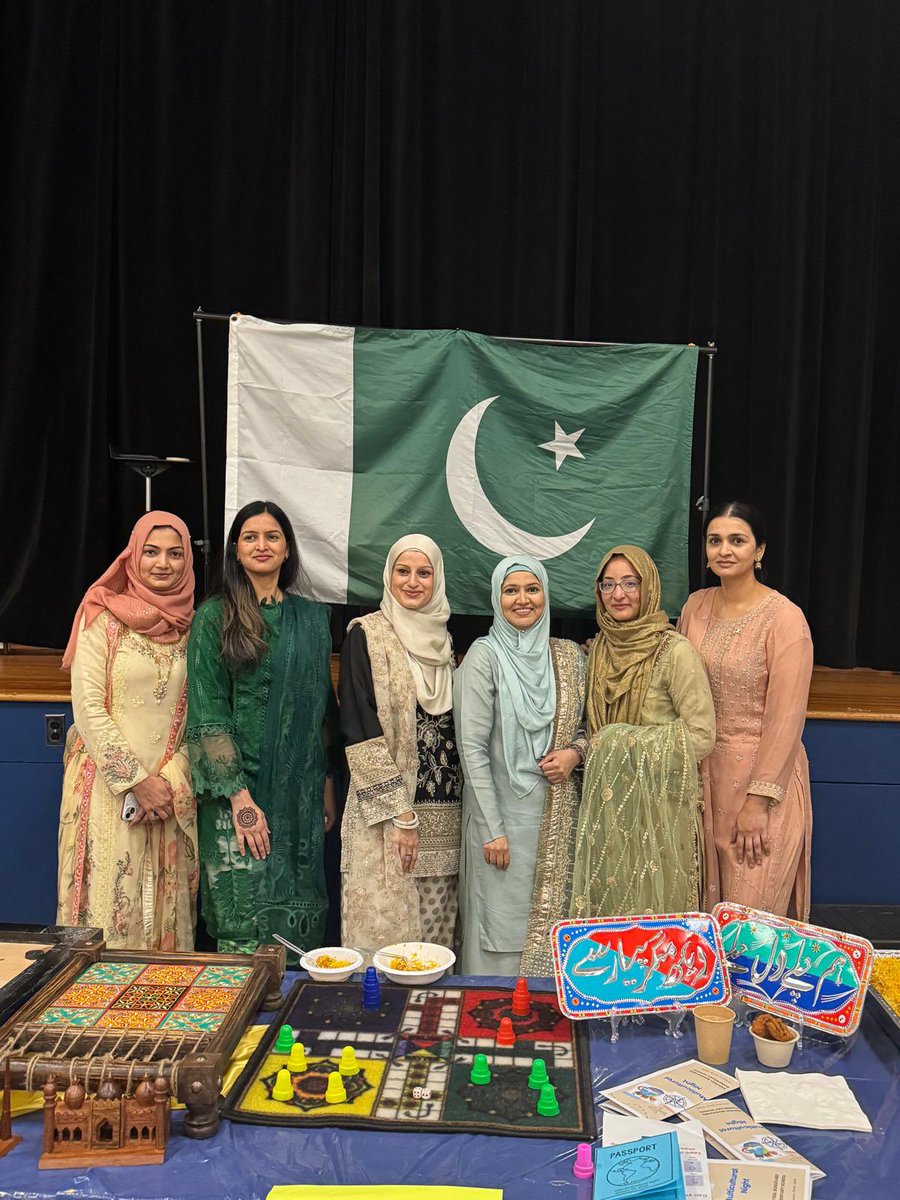 faiza_shak's tweet photo. Multicultural Night at CBS Bethpage https://t.co/m44EgfNrKk