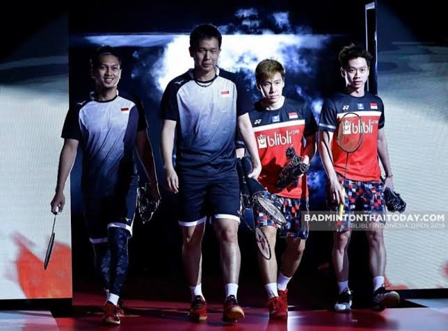 Officially graduated from badminton with double degree 🥹, big thanks to minions and daddies for this 7 years with full of up and downs, and thank you for being  part of my youth. I'll never forget yall 🥹