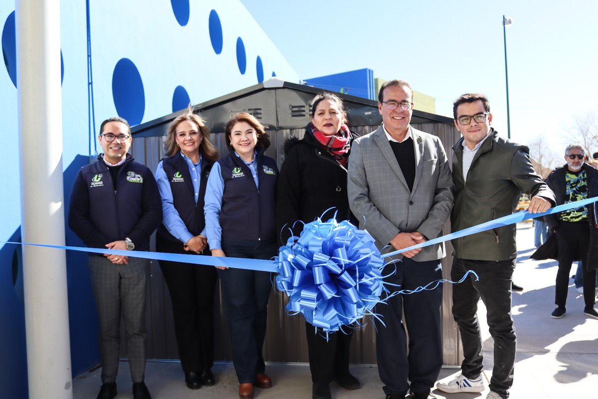 CorresponsalsMX's tweet photo. #NoticiasChihuahua 

🥤La #JCAS inauguró una planta purificadora en la Universidad Politécnica de #Chihuahua, en beneficio de más de mil personas que utilizan el espacio educativo.

🚰Dato: Con este proyecto, la comunidad universitaria ya no necesita adquirir garrafones o botellas de agua.

@GobiernoEdoChih 

Información completa en el enlace.⬇️

https://t.co/GWBc6NFPKS