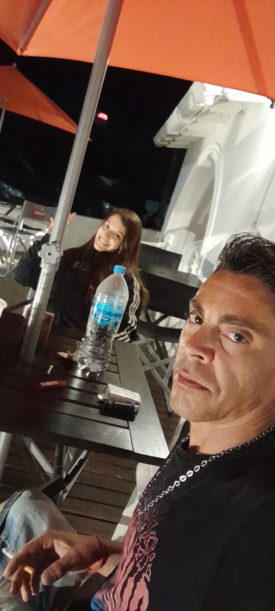EstebanMednik's tweet photo. La q no se hace cargo jajajaja https://t.co/Z17aJkk9a3