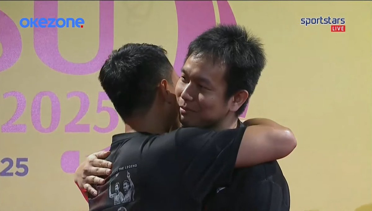 bhulukhuduktv's tweet photo. Pelukan Terakhir The Daddies Setelah Jadi Pasangan MD INA 🇮🇩 

#ThankyouTheDaddies
#TerimakasihDaddies 
#Farewell https://t.co/iC5RGxMB0a