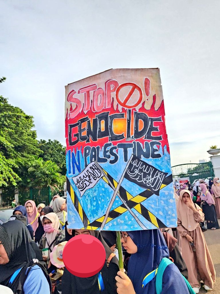 apud_jadid's tweet photo. Stop Genocide..
Bahwa sesungguhnya kemerdekaan itu adalah hak seluruh umat manusia.

#AynalMuslimun #WeNeedKhilafah #SaveP4lest1ne https://t.co/fBcVJ5dNtM