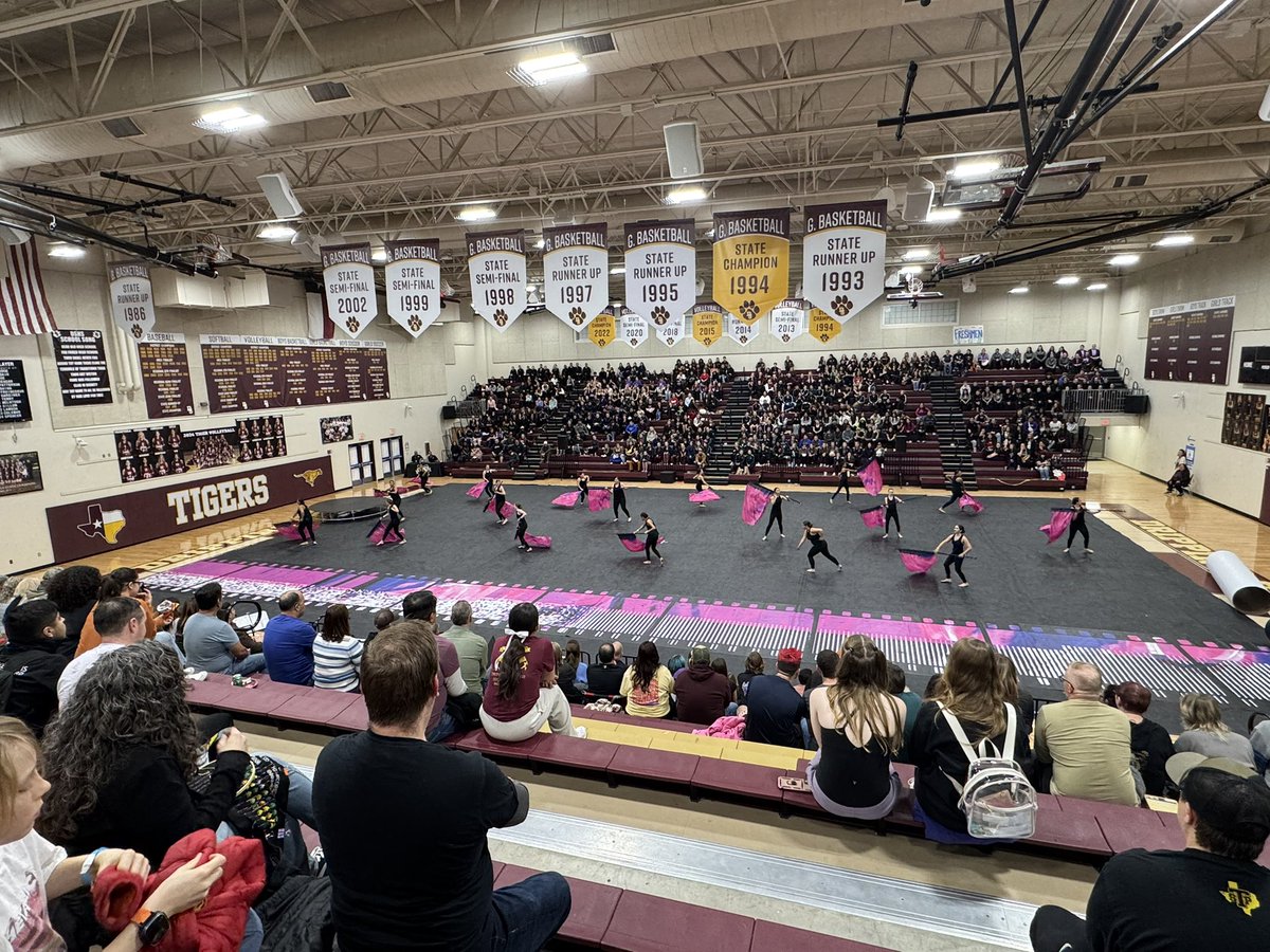 LTCavBand's tweet photo. First show day for our LTISD Winterguards!  Our Cavalier Varsity just had their first public performance at Dripping Springs HS! Way to go girls!!! @LTFineArts @LakeTravisHS https://t.co/f1QF4FtqxU