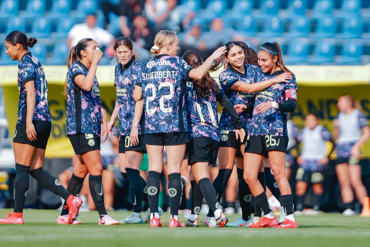 ClubAmerica's tweet image. 9 goles, 2 victorias, 1 equipo. 🦅

Sábado americanistamente redondo 💙💛