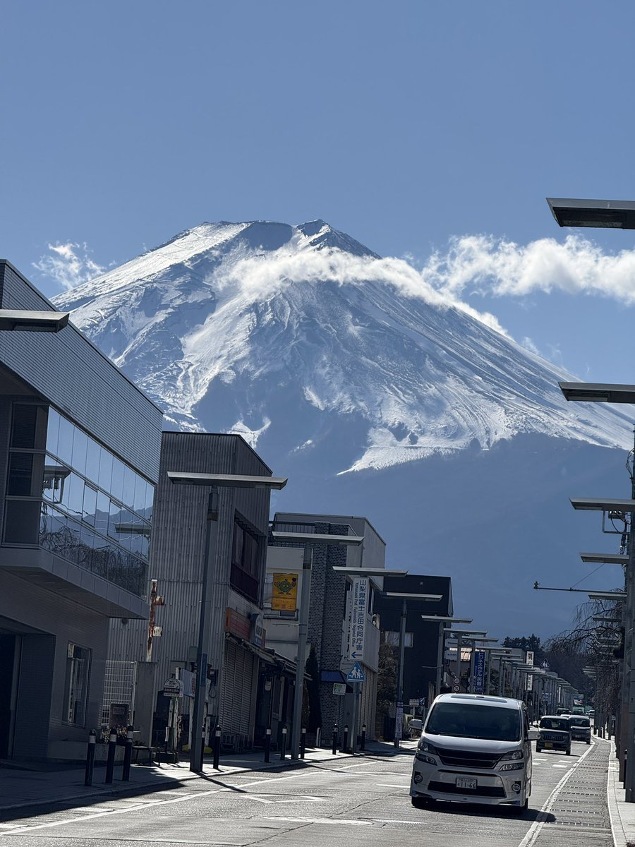JayuuiGyedan's tweet photo. 富士山🗻綺麗ですな〜 https://t.co/OobUoffPR2