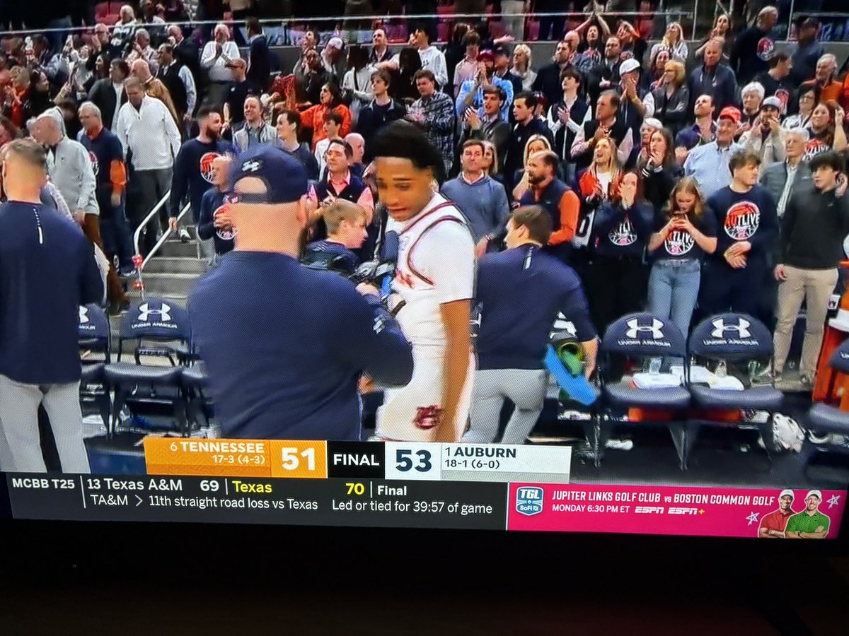 WarEagleRN's tweet photo. WEAGLE WEAGLE
WAR DAMN EAGLE
KICK EM IN THE BUTT BIG BLUE. 
HEY!!! 🧡🐯💙 https://t.co/VdE9N996sC