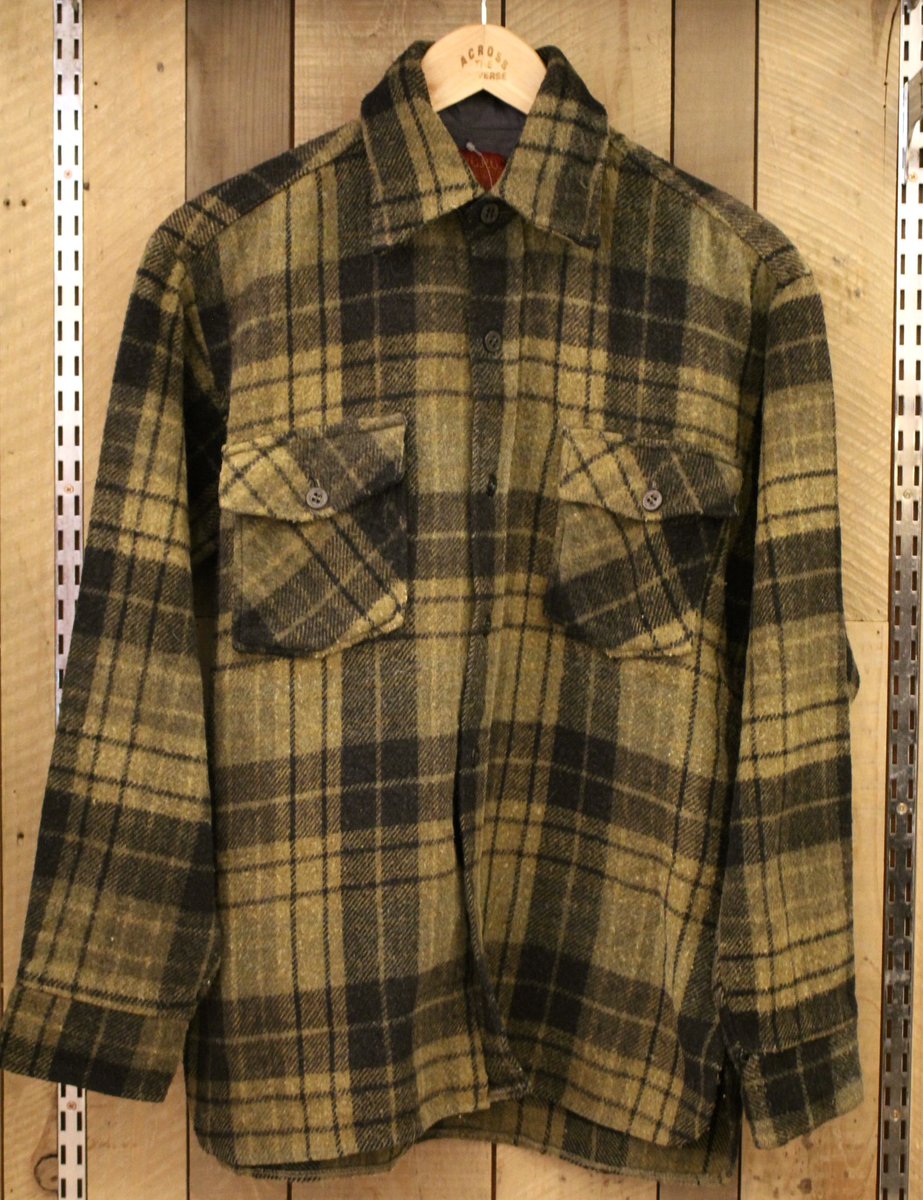 across_1977's tweet photo. 【本日のピックアップ】

80's~
SEARS CPOシャツ

sise:M

アメリカ海軍に採用されていた、
CPOシャツを忠実に再現した1枚。

色味が渋い。
ジャスト着でカッコ良いアイテム。
デニムとも相性バッチリ👌

#古着 #sears #cpoシャツ #ウールシャツ https://t.co/S3eAkA31Hr