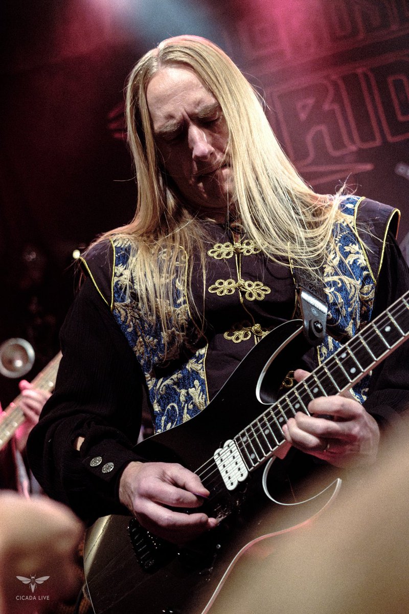 cicadalive's tweet photo. Lords of the Trident
12/8/2024
Holiday Next, 名古屋
📷 @MackinsonJames
#lordsofthetrident #lott #powermetal #japantour #wingedwarriors @wingedwarriorsfes https://t.co/zsAAegESRJ