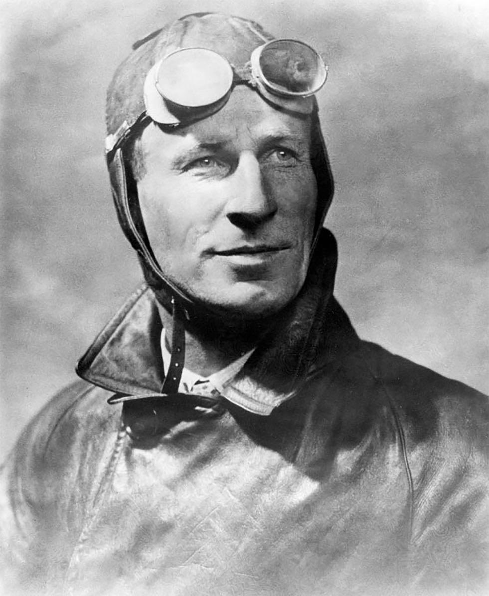 TraitMastersTM's tweet photo. ➡️ Collector Profile ⬅️

teaser…

Got a thing for First World War aviation? Maybe you love iconic Australians? Either way, I know you’re down for one hellava’ trait collection. 

Stoked to announce that our first CollectorProfile™️ will be dropped this week. 👀