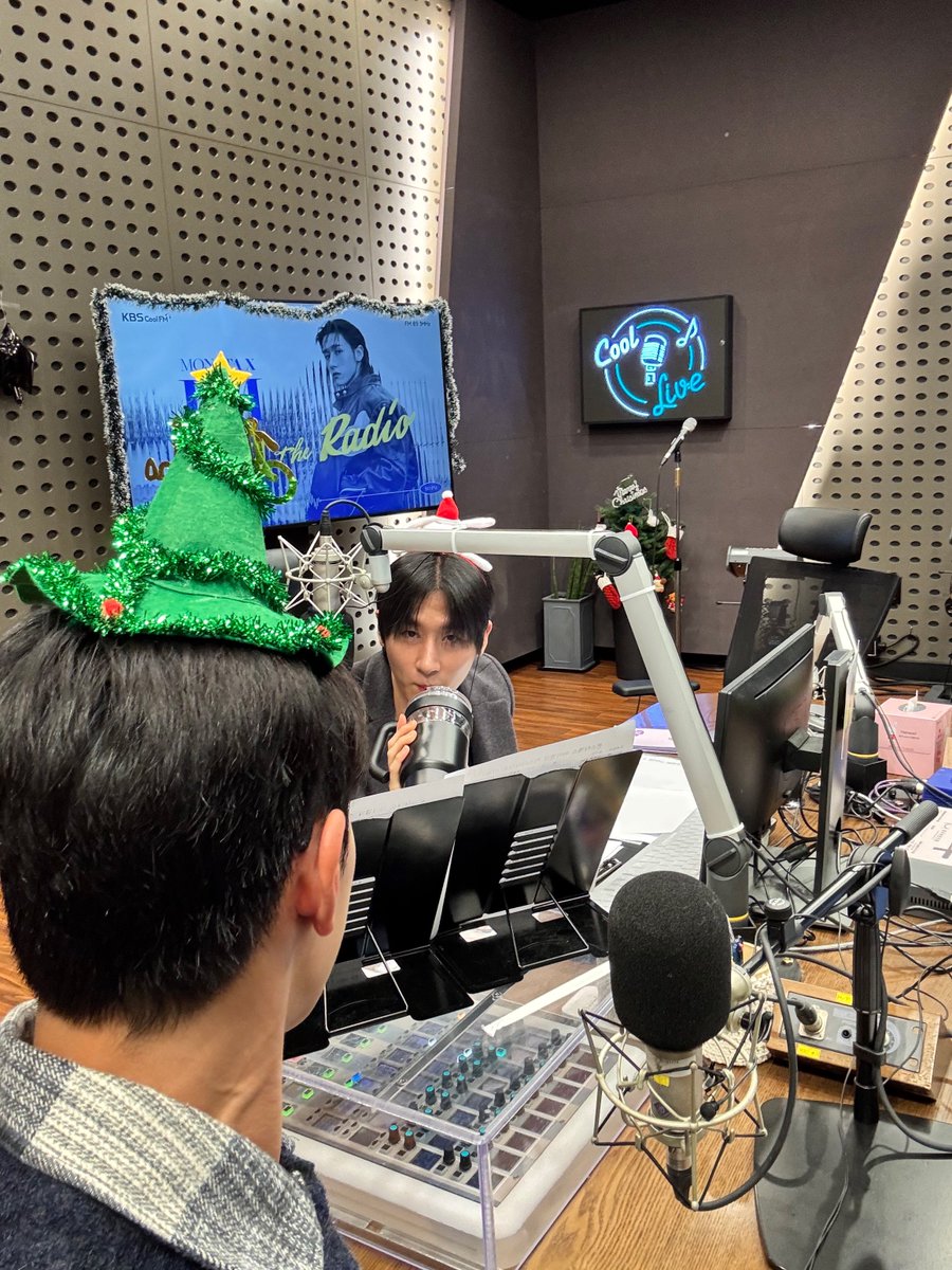 OfficialMONSTAX's tweet photo. 누구보다 멋진 인생을 살고 있는 창균아 생일축하한다 ㅎㅎ
나는 네가 살면서 생각이 많아지거나 지치고 힘들 때 조금이라도 생각을 나눌 수 있는 사람이라서 기쁘다ㅋㅋㅋ 행복하고 즐거운 하루 보냈으면 좋겠다 #셔누 #IMLOVEU_사랑가득IM데이 https://t.co/IIdkgyPYah
