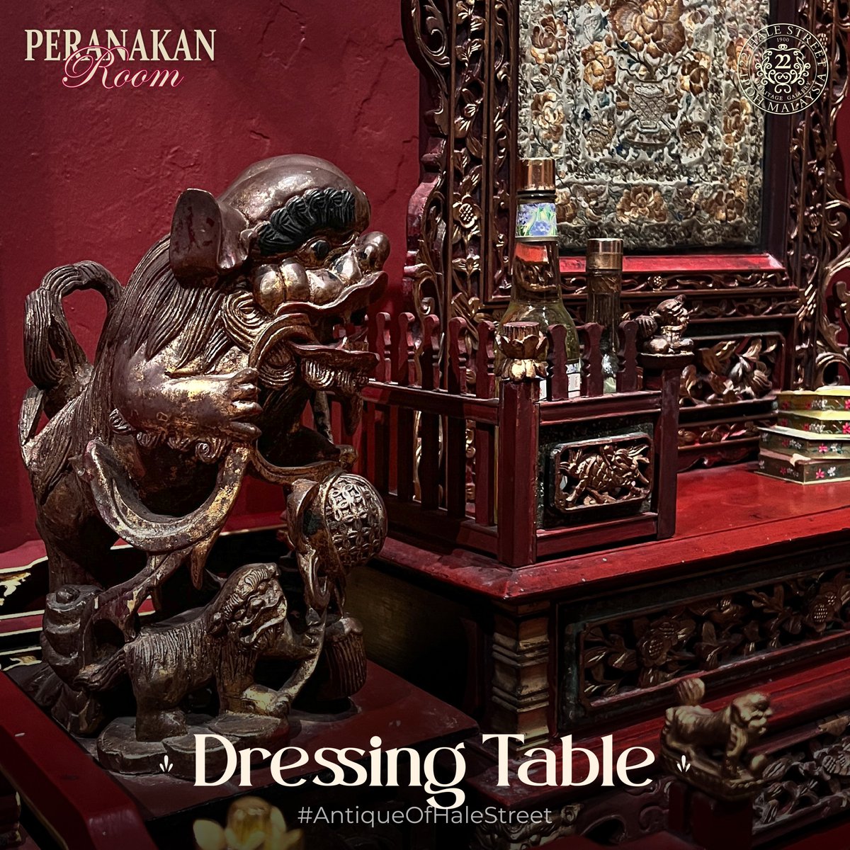 22HaleStreet's tweet photo. Journey through time, explore Peranakan stories, and spark your curiosity. Visit 22 Hale Street and experience history come alive!

#22halestreet #22halestreetheritagegallery #visiperak2025 #dressingtable #peranakan #babanyonya #22halestreetipoh #antiques #antiquesathalestreet https://t.co/KcneL7wgPb