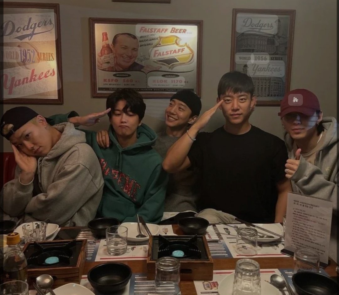 I am sincerely grateful that our paths crossed 💚

#13toFOREVERwithBAP
#비에이피_13주년_평생함께하자 
#비에이피