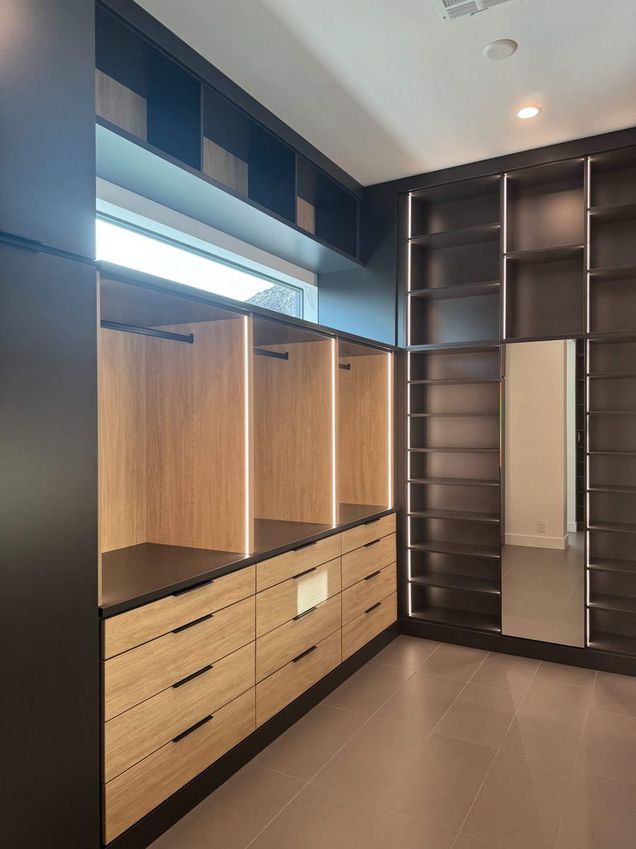 InspiredClosets LV tweet media