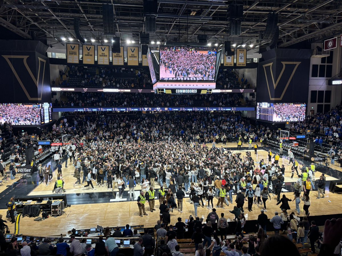 Harrison Niego (@harrisonniego) on Twitter photo What an experience in Nashville! Vandy is a fun team to watch. Big Blue Nation showed up! Result: A Storm in Nashville What an experience in Nashville! Vandy is a fun team to watch. Big Blue Nation showed up! Result: A Storm in Nashville