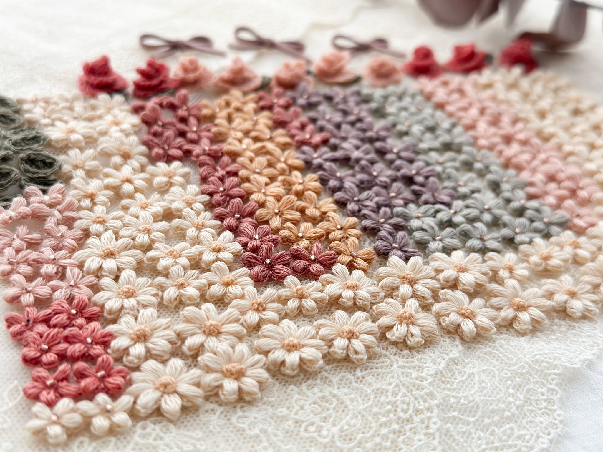 spinu 刺繍糸のふんわりレース編みアクセサリー on X spinu 刺繍糸のふんわりレース編みアクセサリー on X