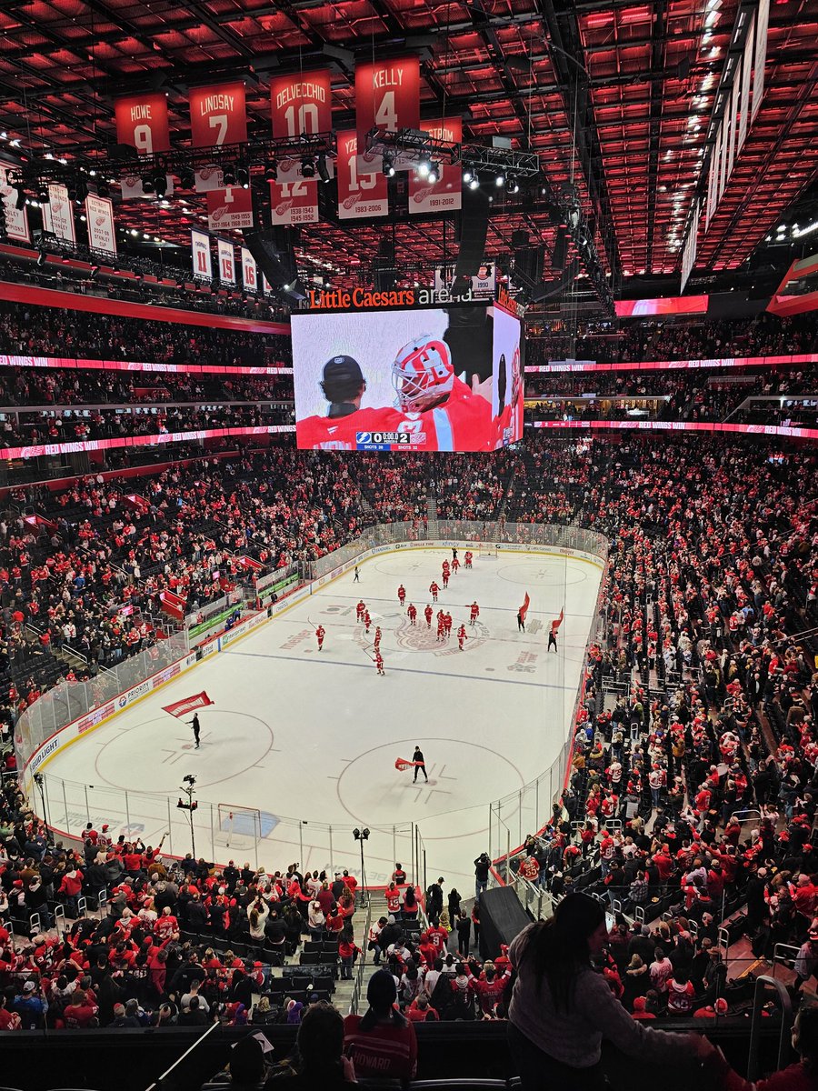 LordWalken's tweet image. Nice getting a Red Wings win on my birthday, especially against Tampa Bay! Also, Tampa, if you wanna fight, drop the damn gloves, you cheap bastards!!! #LGRW