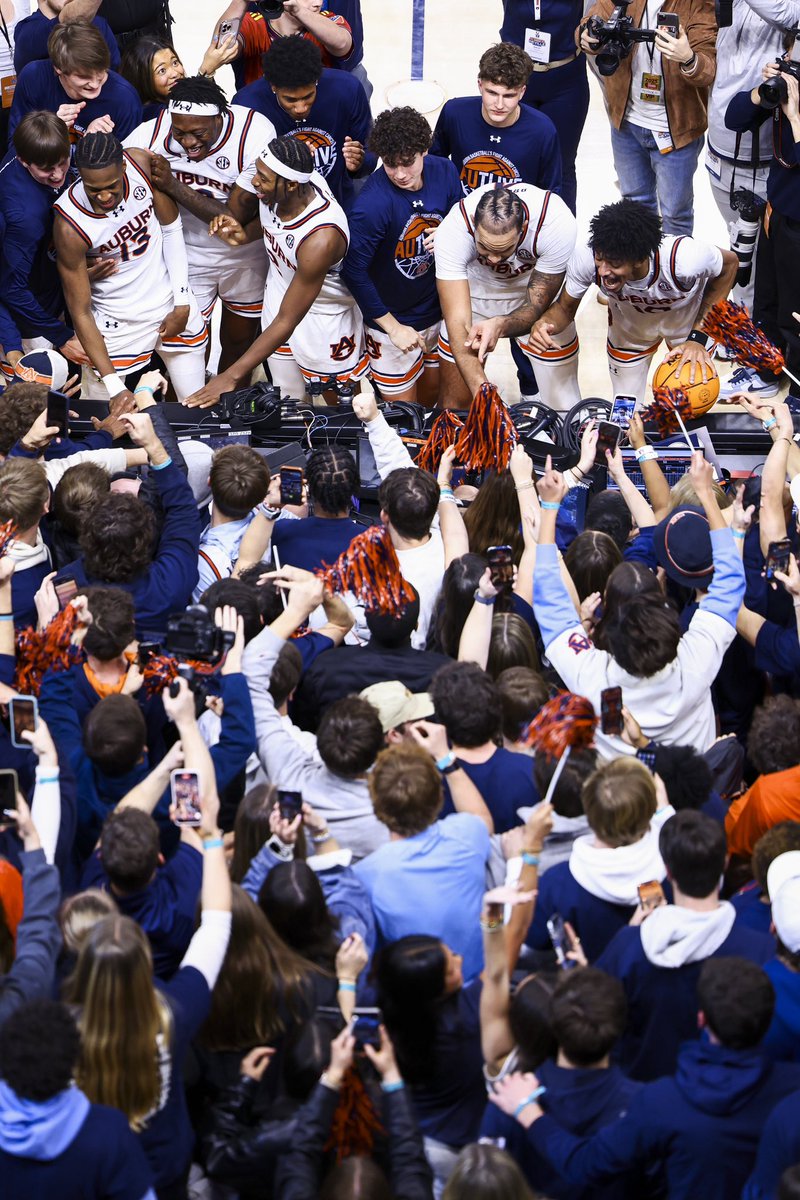 AuburnMBB's tweet photo. The Place to Be‼️ https://t.co/R16YJFyUEK