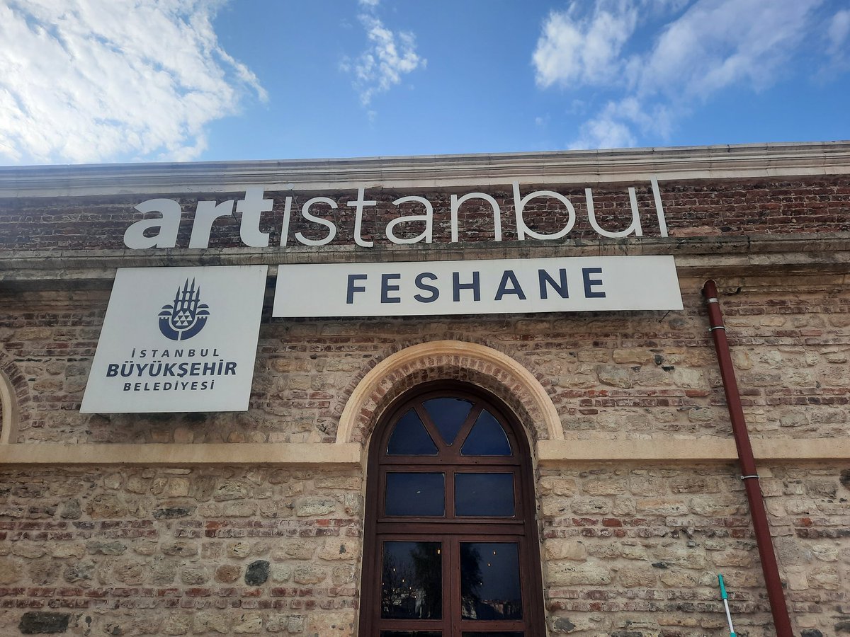 muzikbilimci's tweet photo. #feshane
#artistanbul
#sergi
#vuralyıldırım #ahmetgüneştekin https://t.co/8rkhZlMBeO